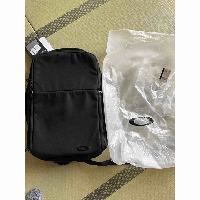 Oakley(オークリー)の【新品】OAKLEY DIGITAL BACKPACK M 2.0  オークリー メンズのバッグ(バッグパック/リュック)の商品写真