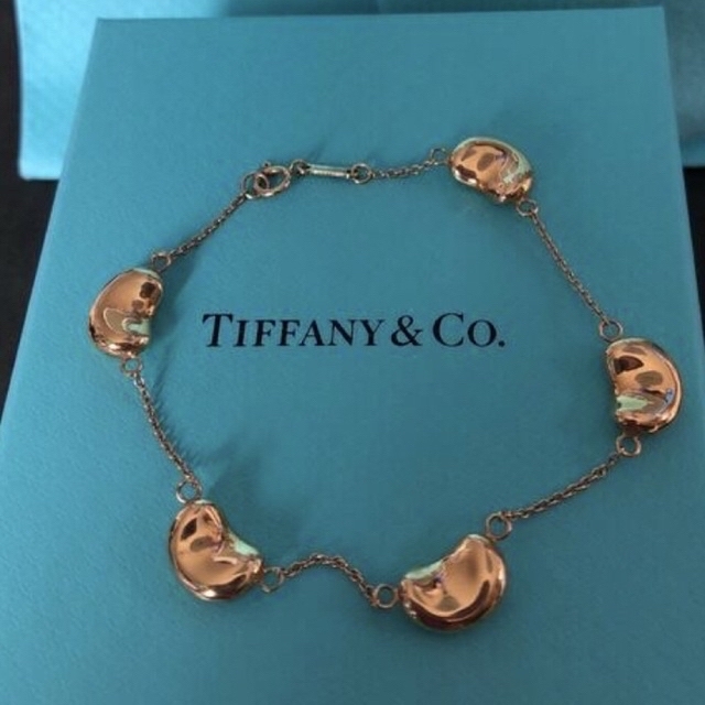 Tiffany & Co.(ティファニー)のTiffany&Co K18 750 ビーンズブレスレット レディースのアクセサリー(ブレスレット/バングル)の商品写真