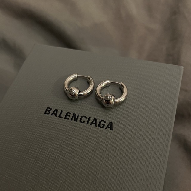 Balenciaga(バレンシアガ)のbalenciaga force xs フープピアス メンズのアクセサリー(ピアス(両耳用))の商品写真