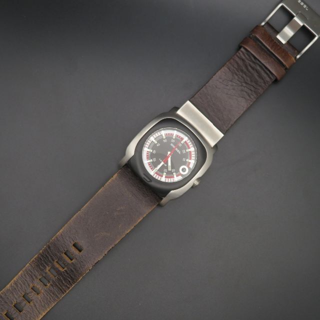 DIESEL(ディーゼル)のDIESEL ディーゼル 腕時計 デイト レザーベルト メンズの時計(腕時計(アナログ))の商品写真