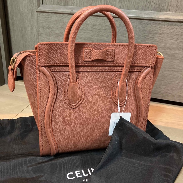 celine - 売れました。新品、未使用 セリーヌ人気のナノラゲージバッグ ...