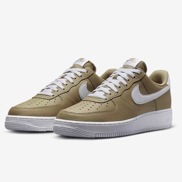 NIKE(ナイキ)のNIKE ナイキ　AIR FORCE 1  エアフォース1 カーキ 27cm メンズの靴/シューズ(スニーカー)の商品写真