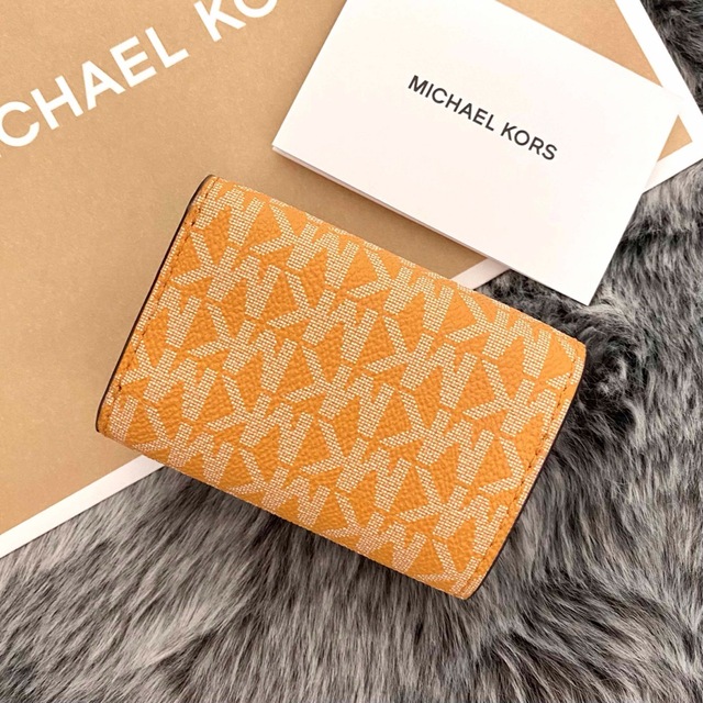 新品☆MICHAEL KORS オレンジ シグネチャー レザー 折り財布