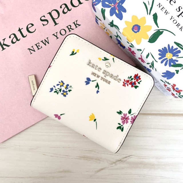 限定モデル‼︎専用のBOX付き 新品 kate spade ケイトスペード 財布 | フリマアプリ ラクマ
