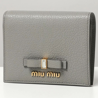 ミュウミュウ 財布の通販 9,000点以上 | miumiuを買うならラクマ