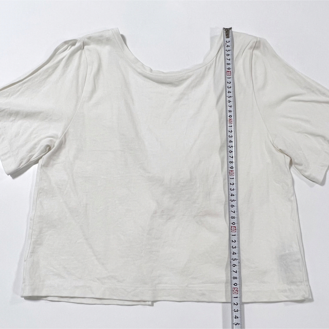 SLY(スライ)のSLY　半袖　カットソー　バックリボン　トップス　白　スライ　ホワイト　無地　T レディースのトップス(Tシャツ(半袖/袖なし))の商品写真