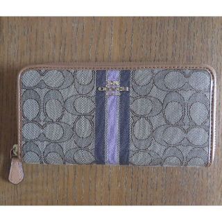 COACH(財布 ・ パープル/紫色系)のフリマアイテム一覧 COACH(財布 ・ パープル/紫色系)のフリマアイテム一覧