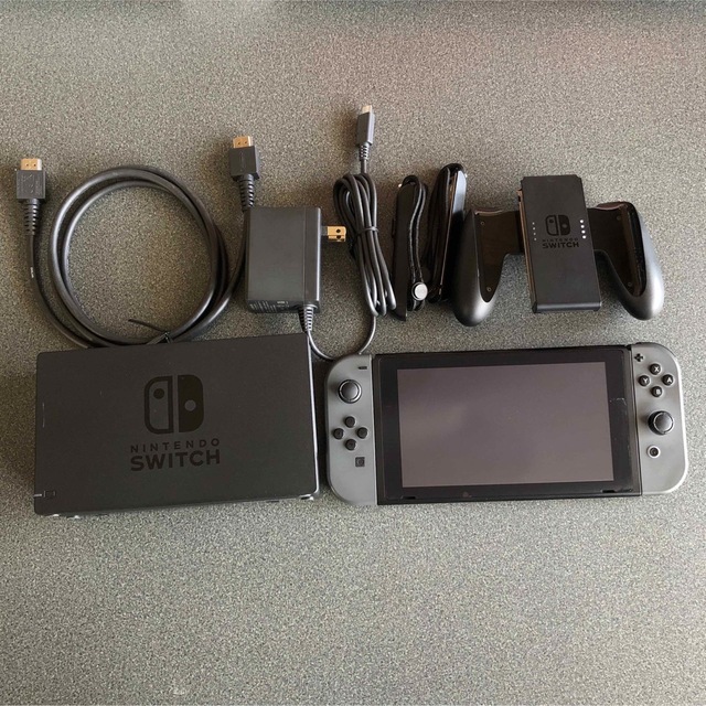 Nintendo Switch 本体初期型 JOY-CON グレー Nintendo Switch 本体初期型 JOY-CON グレー