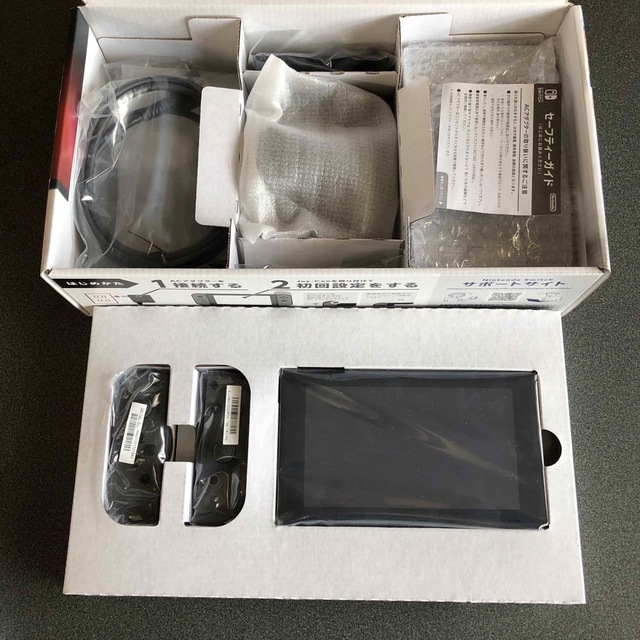 Nintendo Switch 本体初期型 JOY-CON グレー Nintendo Switch 本体初期型 JOY-CON グレー