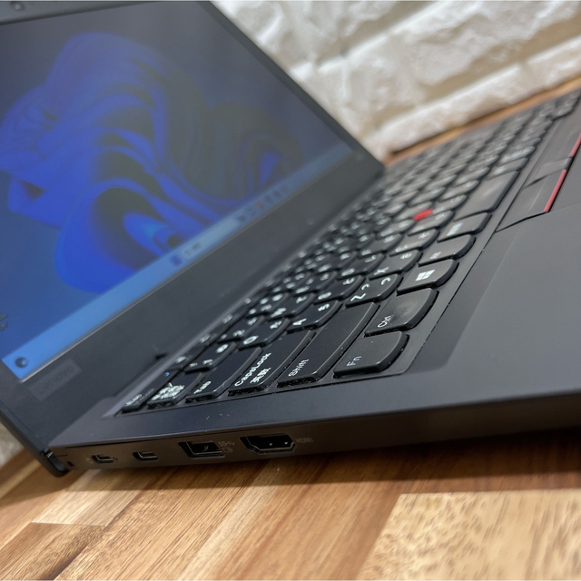 Lenovo(レノボ)の☘Thinkpad L390☘Core i3第8世代☘爆速SSD128GB☘4G スマホ/家電/カメラのPC/タブレット(ノートPC)の商品写真