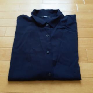 ユニクロ(UNIQLO)のユニクロ　レーヨン半袖ブラウス　ネイビー(シャツ/ブラウス(半袖/袖なし))