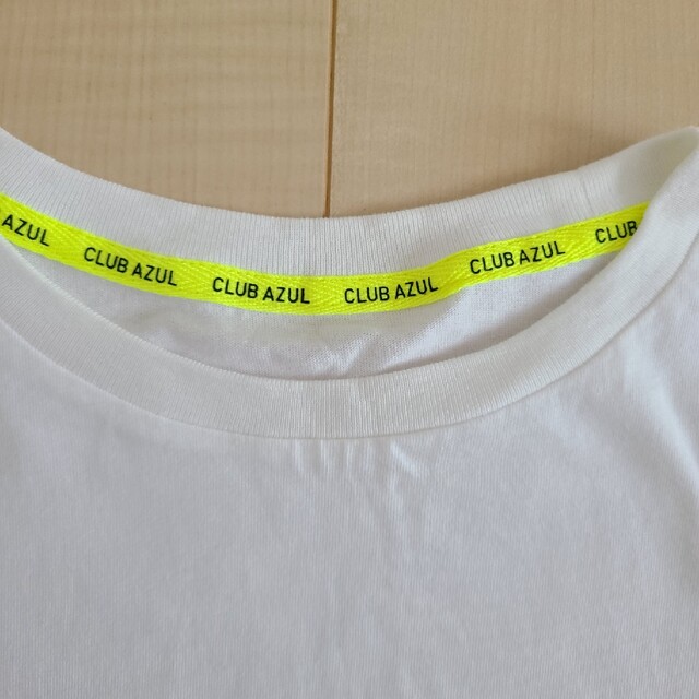 AZUL by moussy(アズールバイマウジー)の新品未使用 アズールバイマウジー ビックTシャツ ロゴテープ  ホワイトサイズM レディースのトップス(Tシャツ(半袖/袖なし))の商品写真