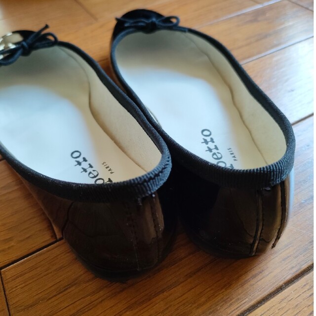 repetto(レペット)のrepetto黒エナメルバレーシューズ36 レディースの靴/シューズ(バレエシューズ)の商品写真