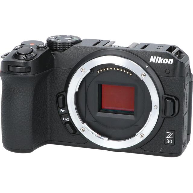 Nikon(ニコン)のＮＩＫＯＮ　Ｚ３０ スマホ/家電/カメラのカメラ(デジタル一眼)の商品写真