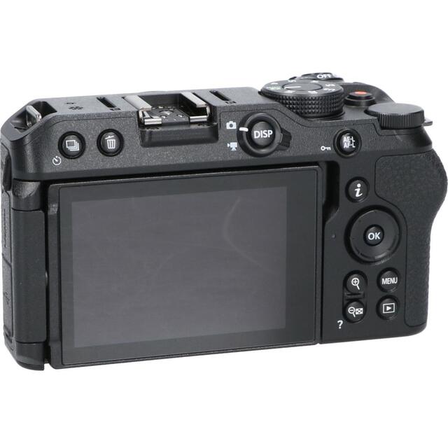 Nikon(ニコン)のＮＩＫＯＮ　Ｚ３０ スマホ/家電/カメラのカメラ(デジタル一眼)の商品写真