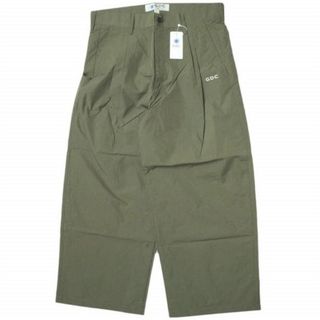 ジーディーシー(GDC)のGDC ジーディーシー 日本製 NYLON WIDE SLACKS ナイロンワイドスラックス M37016 M KHAKI 2タック パンツ ボトムス【新古品】【中古】【GDC】(スラックス)