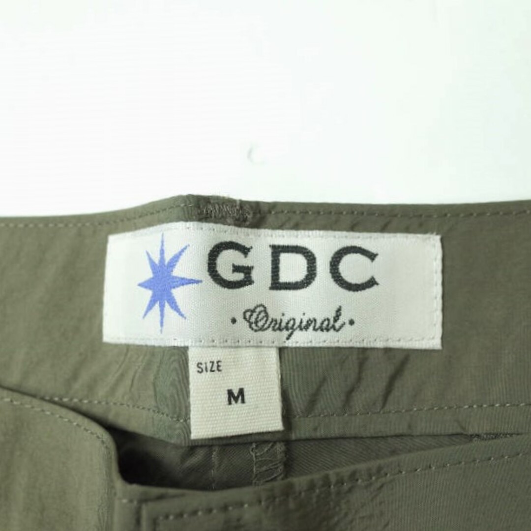 GDC(ジーディーシー)のGDC ジーディーシー 日本製 NYLON WIDE SLACKS ナイロンワイドスラックス M37016 M KHAKI 2タック パンツ ボトムス【新古品】【中古】【GDC】 メンズのパンツ(スラックス)の商品写真