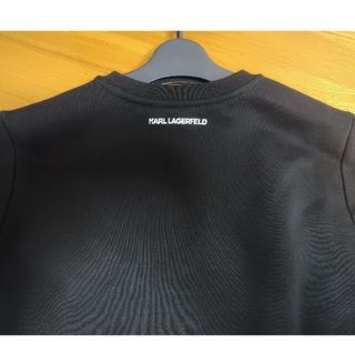 Karl Lagerfeld - 【試着程度の使用】KARLLAGERFELDトレーナーの通販