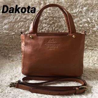 ダコタ(Dakota)のダコタ 2way キューブ ショルダーバッグ ロゴ 型押し レザー ブラウン(ショルダーバッグ)