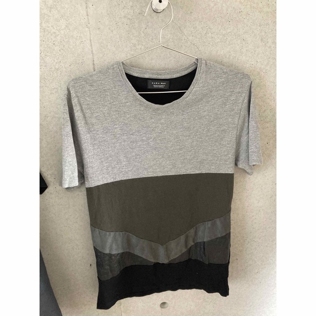 ZARA(ザラ)のZARA メンズ　Tシャツ　カットソー　FUGA  メンズのトップス(Tシャツ/カットソー(半袖/袖なし))の商品写真