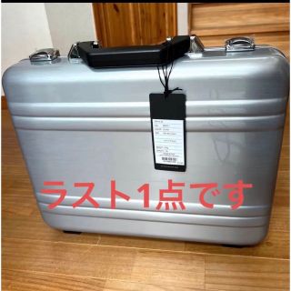 ゼロハリバートン(ZERO HALLIBURTON)の半額セール！アウトレット品◇ゼロハリバートン アタッシュケース ZPA15-SI(その他)