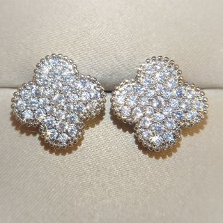 1343 高級 sona ダイヤモンド ピアス 花 フラワー シルバー(ピアス)