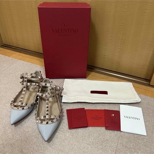 ロックスタッズ エナメル ストラップ パンプス バレリーナ 35-eastgate.mk