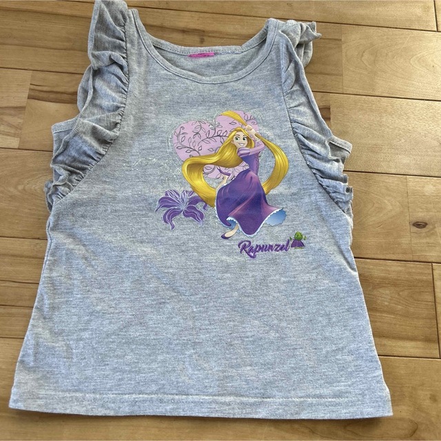 Disney(ディズニー)のused  ラプンツェル　ベビー　カットソー　サイズ90〜 キッズ/ベビー/マタニティのキッズ服女の子用(90cm~)(Tシャツ/カットソー)の商品写真