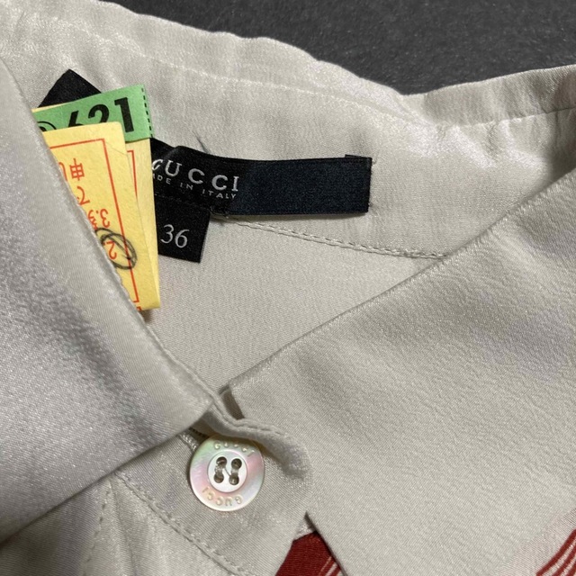 Gucci(グッチ)のグッチ　デザインシャツ レディースのトップス(シャツ/ブラウス(長袖/七分))の商品写真