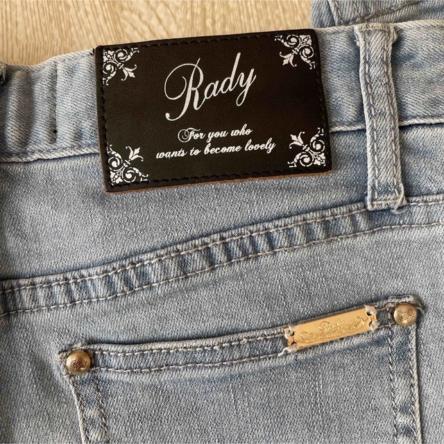 Rady(レディー)のRady スキニーデニムライトブルー 23 レディースのパンツ(デニム/ジーンズ)の商品写真