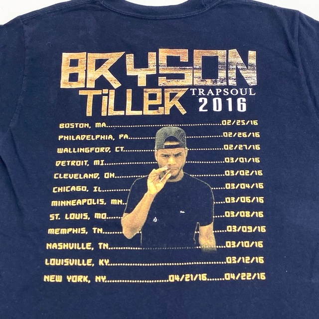 Hanes(ヘインズ)のUS古着 ブライソン・ティラー BRYSON TILLER ラップTシャツ 半袖 TRAPSOUL 2016 サイズ：メンズ S ネイビー【中古】 メンズのトップス(Tシャツ/カットソー(半袖/袖なし))の商品写真