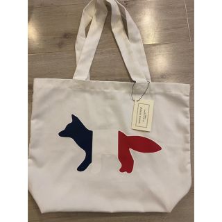 メゾンキツネ(MAISON KITSUNE')のMaison キツネ　トート　タグ付き(トートバッグ)