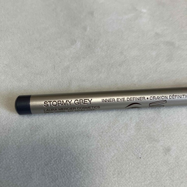 laura mercier(ローラメルシエ)のローラメルシエ　STORMY GREY コスメ/美容のベースメイク/化粧品(アイライナー)の商品写真