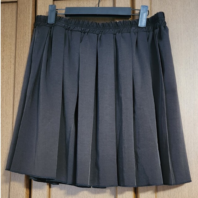 PUNYUS(プニュズ)のPUNYUS　プリーツミニスカート（黒） レディースのスカート(ミニスカート)の商品写真