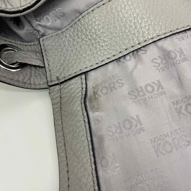 Michael Kors(マイケルコース)のマイケルコース バッグ リュック グレー系 レディースのバッグ(リュック/バックパック)の商品写真