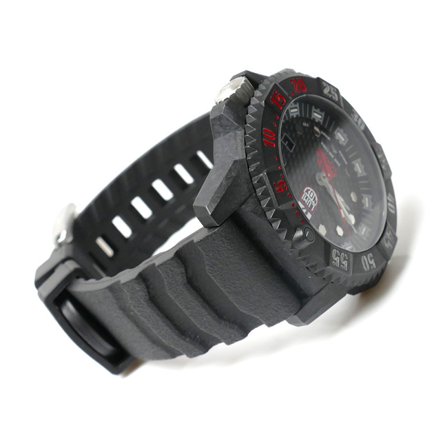 Luminox(ルミノックス)のLUMINOX ルミノックス 腕時計 電池式 MASTER CARBON SEAL 3800 3801 Mactools LTD/08933802 メンズ【中古】【美品】 メンズの時計(腕時計(デジタル))の商品写真