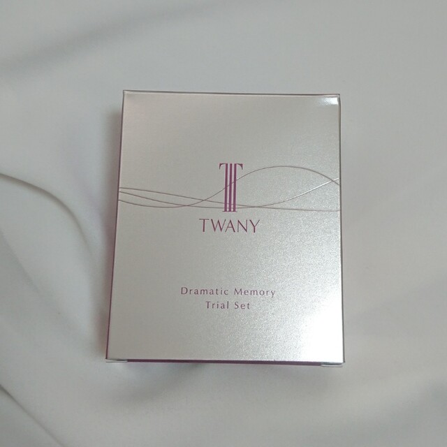 TWANY(トワニー)のドラマティックメモリー トライアルセット コスメ/美容のスキンケア/基礎化粧品(美容液)の商品写真