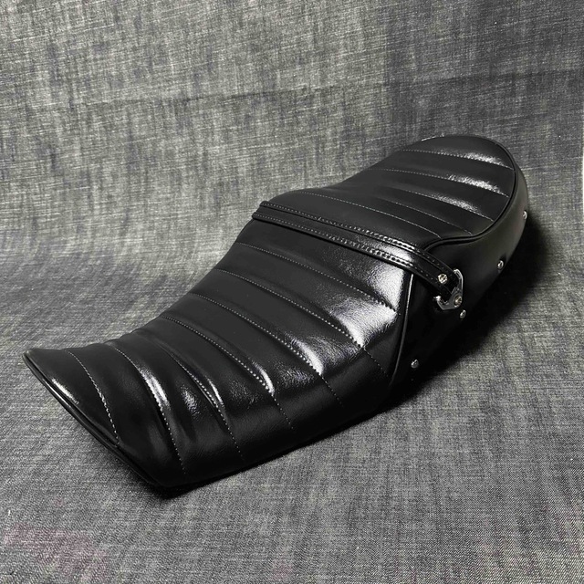 Z900RS 張替え施工済みシート (完成品)-