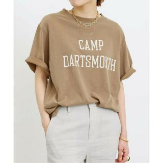 アパルトモンドゥーズィエムクラス(L'Appartement DEUXIEME CLASSE)の新品未使用タグ付 アパルトモン 別注 レミレリーフ Tシャツ キャメル(Tシャツ(半袖/袖なし))