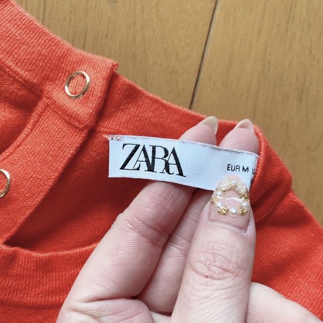 ZARA(ザラ)の【ZARA】オレンジカットソー レディースのトップス(カットソー(半袖/袖なし))の商品写真