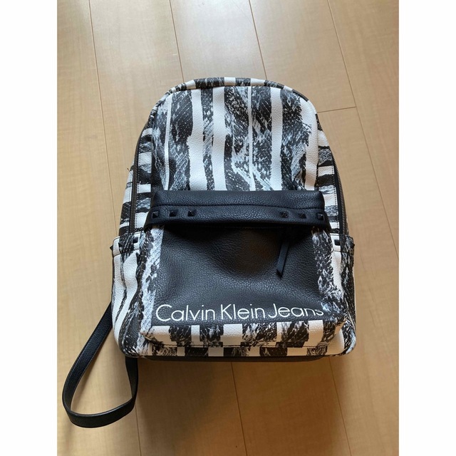 タイムSALE/海外限定calvinkleinリュック!!