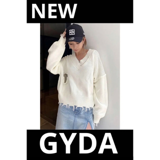 ジェイダ(GYDA)の1742 新品　GYDA ダメージショート　Vネック　ニットトップス　ホワイト(ニット/セーター)