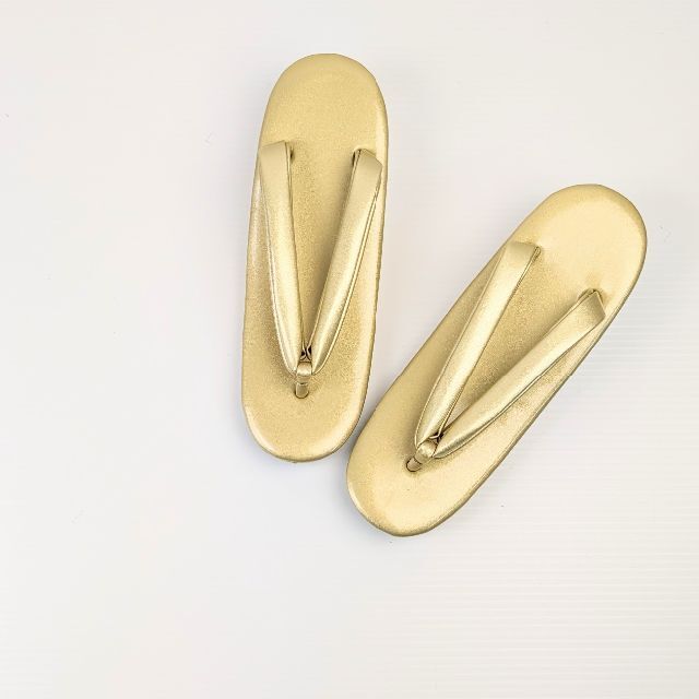 和装 草履 合皮 エナメル フォーマル 礼装 無地 ゴールド LLサイズ w33 レディースの靴/シューズ(下駄/草履)の商品写真