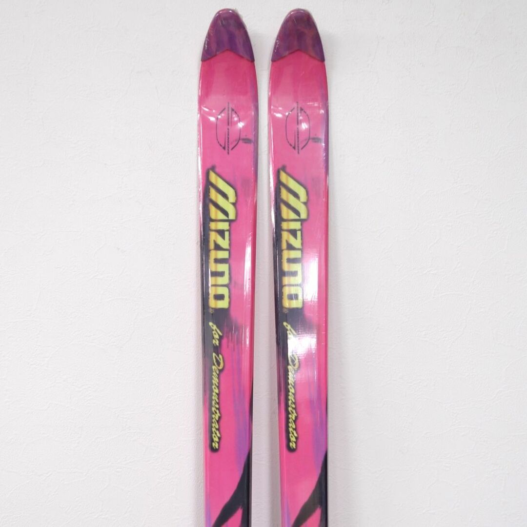 MIZUNO(ミズノ)の未使用 ミズノ Mizuno for Demonstraton Dmode 173cm センター 60ｍｍ スキー板 アウトドア 約1420ｇ(一本あたり) スポーツ/アウトドアのスキー(板)の商品写真