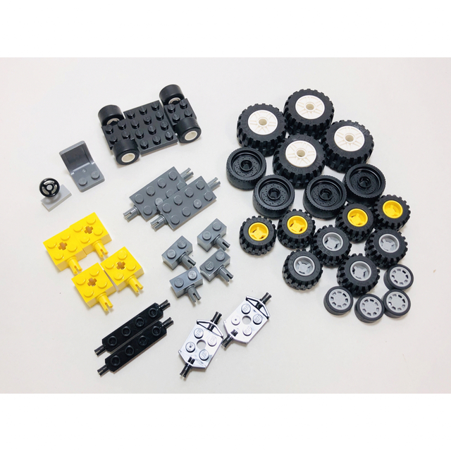 Lego(レゴ)の【新品未使用】レゴ　LEGO 車　車体　タイヤ　ホイール　いろいろ　 キッズ/ベビー/マタニティのおもちゃ(知育玩具)の商品写真