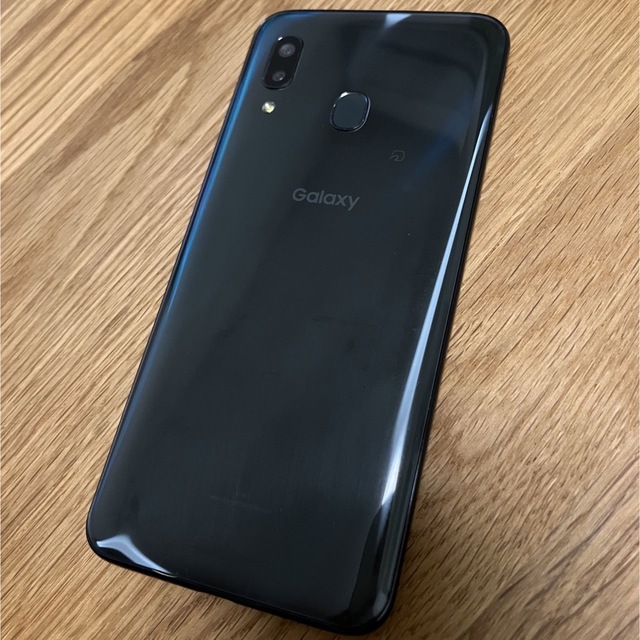 Galaxy(ギャラクシー)のGalaxy A30 SCV43-u ブラック SIMフリー スマホ/家電/カメラのスマートフォン/携帯電話(スマートフォン本体)の商品写真