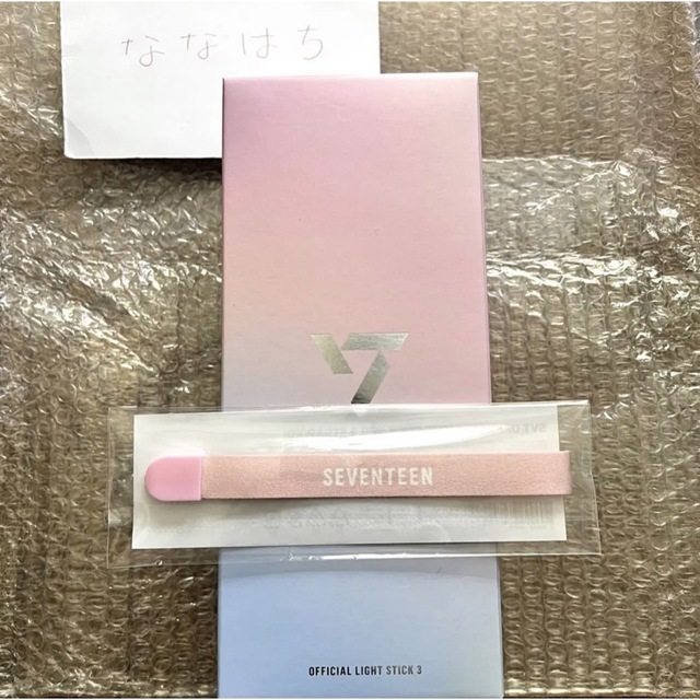 SEVENTEEN(セブンティーン)のSEVENTEEN OFFICIAL LIGHT STICK VER.3 エンタメ/ホビーのタレントグッズ(アイドルグッズ)の商品写真