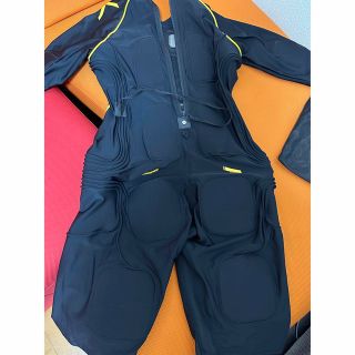 ACTIVE 全身EMSスーツの通販 by acidvab's shop|ラクマ