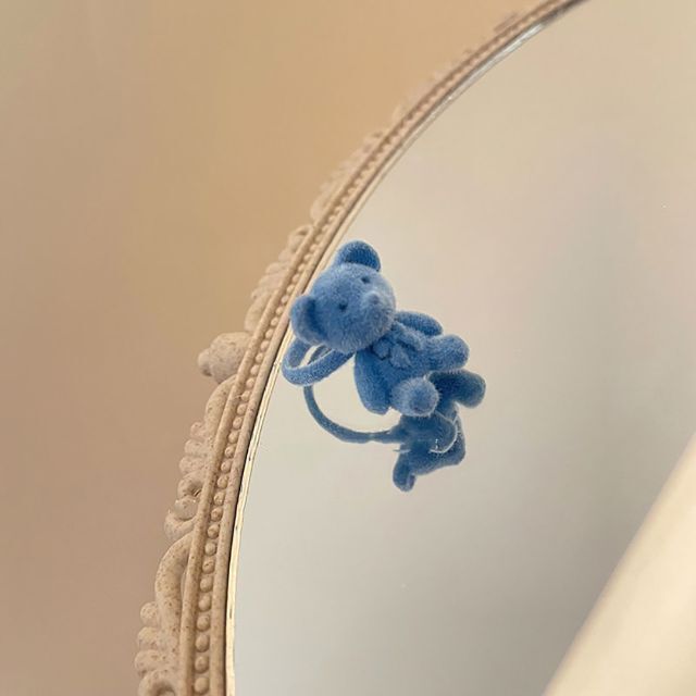 フロッキー素材 ベロア テディベア リング ブルー 指輪 アクセサリーファンシー レディースのアクセサリー(リング(指輪))の商品写真
