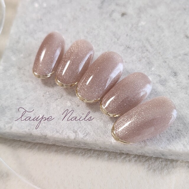 ネイルチップ 淡ピンクマグネット×ミラーフレンチ 【No. 23-08】の通販 by Taupe Nails|ラクマ ネイルチップ マーメイドネイル ニュアンス マグネット サンド ミラー 夏ネイル